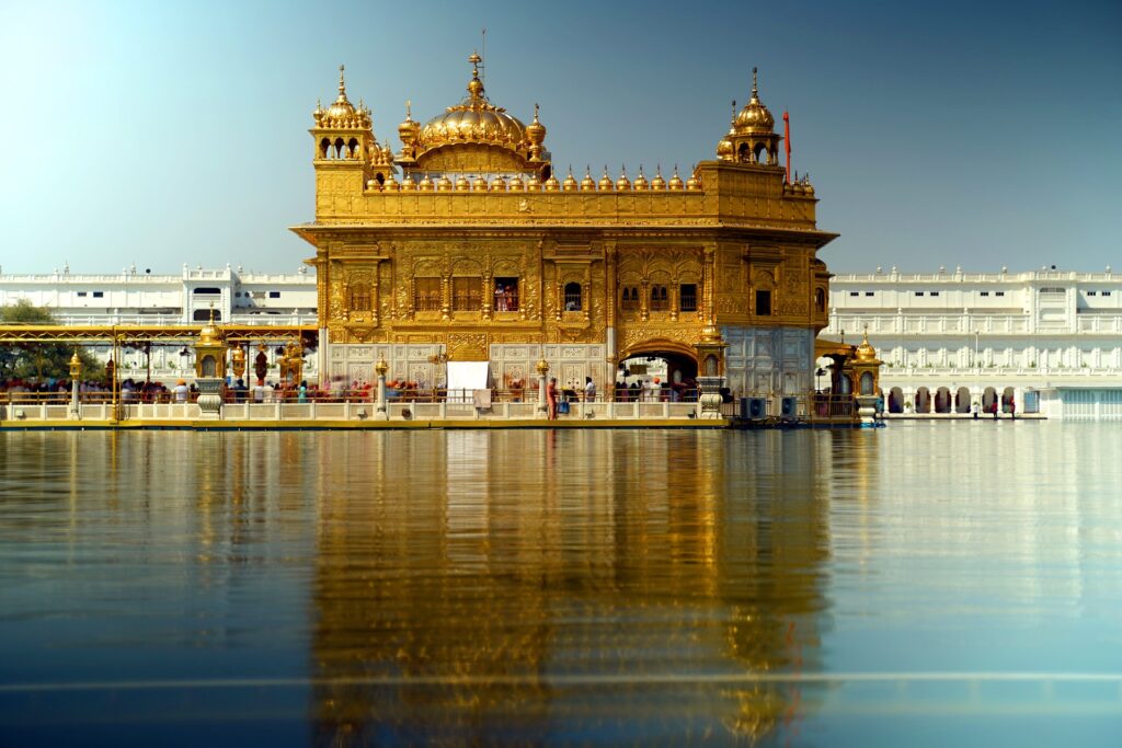 Chandigarh to Amritsar BOOK TAXI